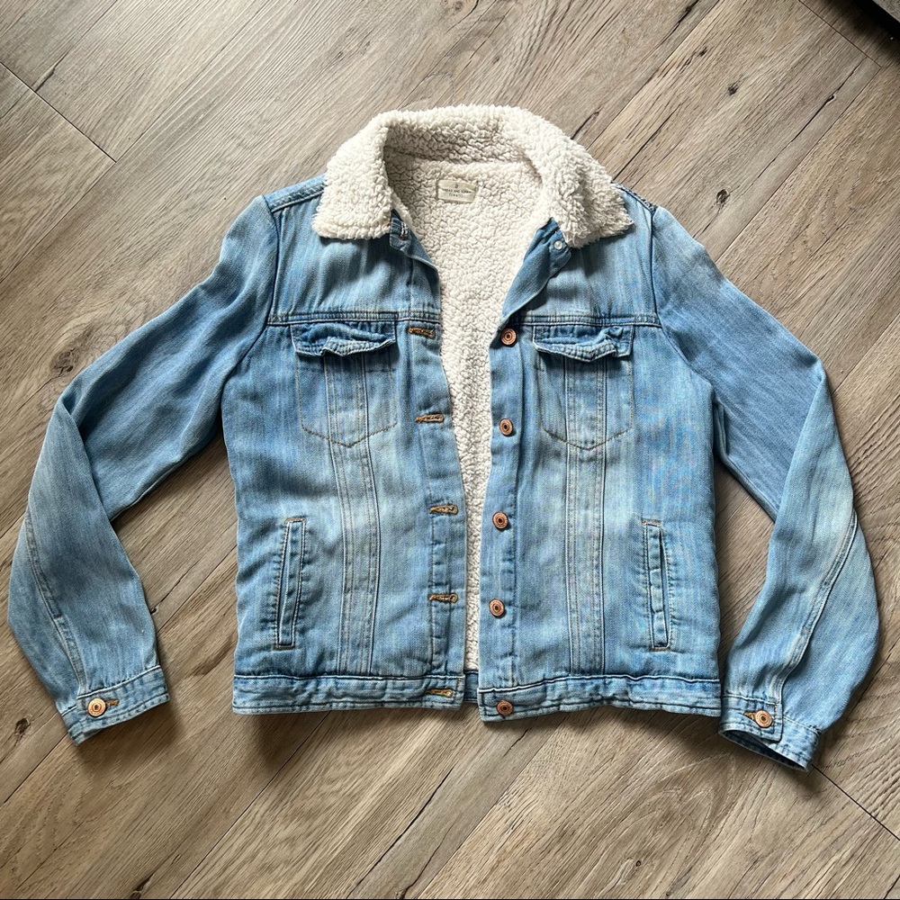 Thread & Supply Light Blue Denim Jean Jacket with Cream Sherpa Lining